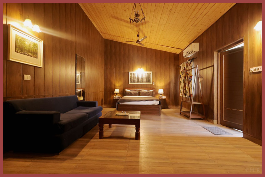 Lilium: A Quiet Room by the Pool’s Gentle Edge